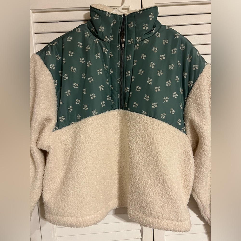 Universal Thread Quarter Length Zip!